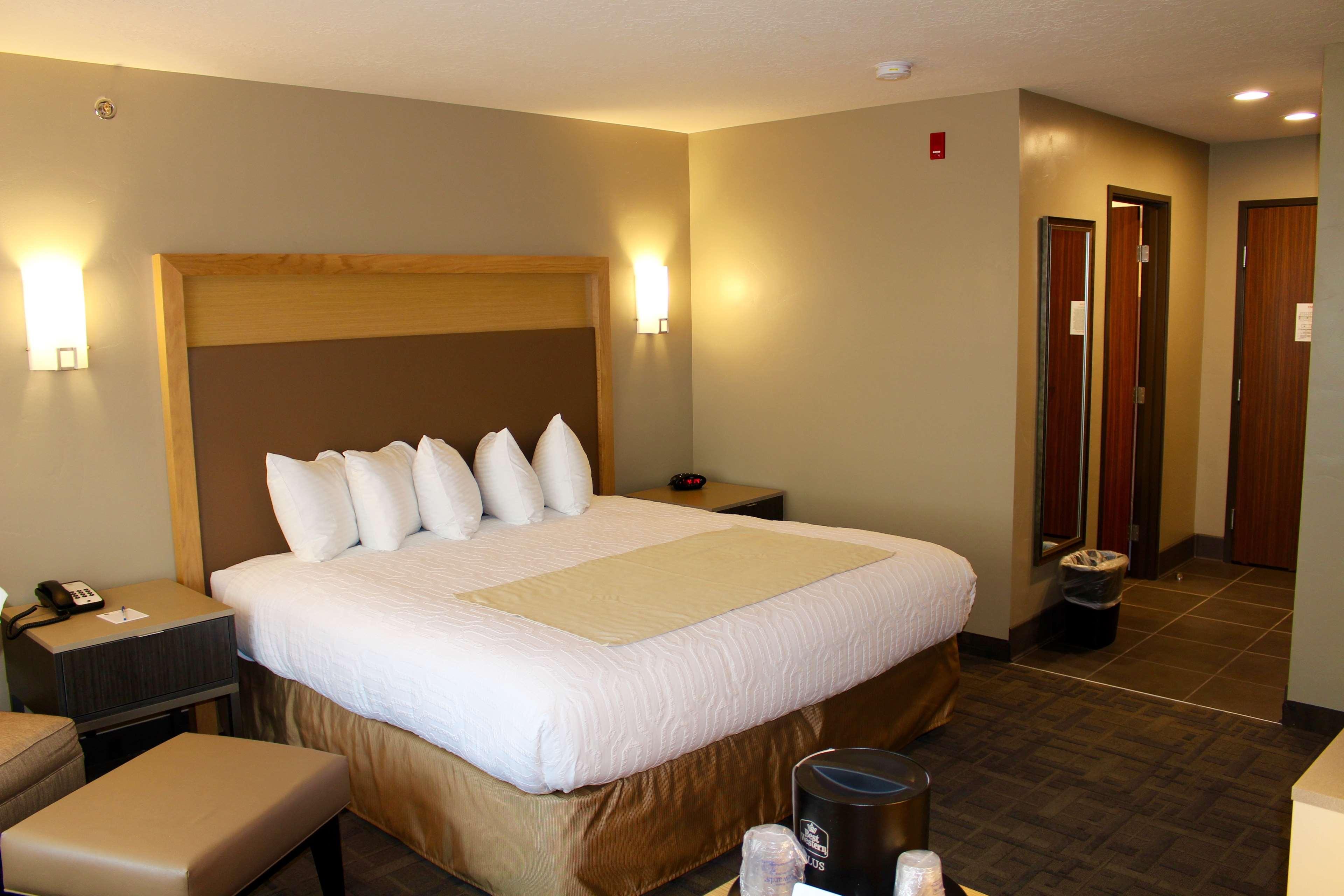 Best Western Plus Landmark Hotel Ballard Екстериор снимка