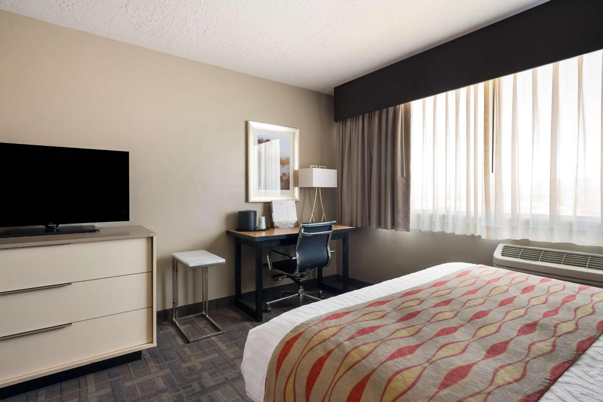 Best Western Plus Landmark Hotel Ballard Екстериор снимка